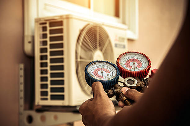 Professional Hvac technician working in Port Ewen, NY